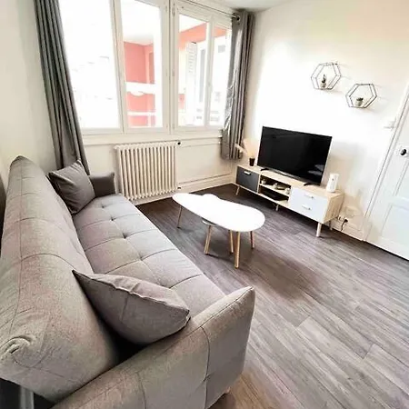 Appt 62m2 Cosy Et Calme A 5 Min Du Parc Montjuzet